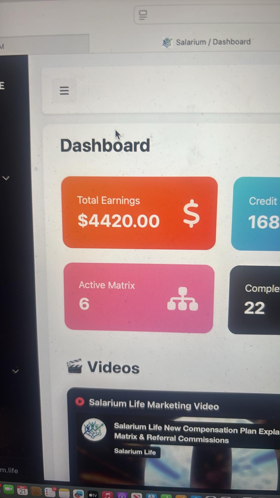 Earnings dashboard showing total earnings of $4,420.00 on Day 5